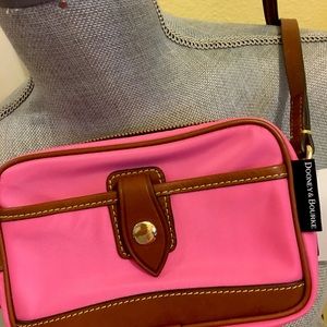 NWT Dooney & Bourke Crossbody Minibag